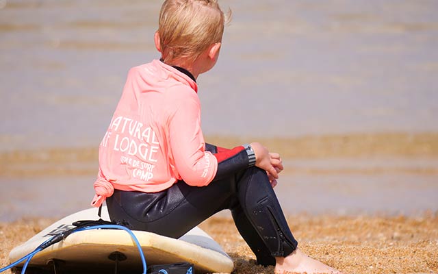 cours et stages de surf enfants à Seignosse près d'Hossegor