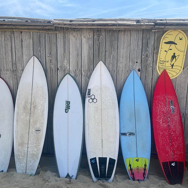 Location planches de surf performance à Seignosse près d'Hossegor